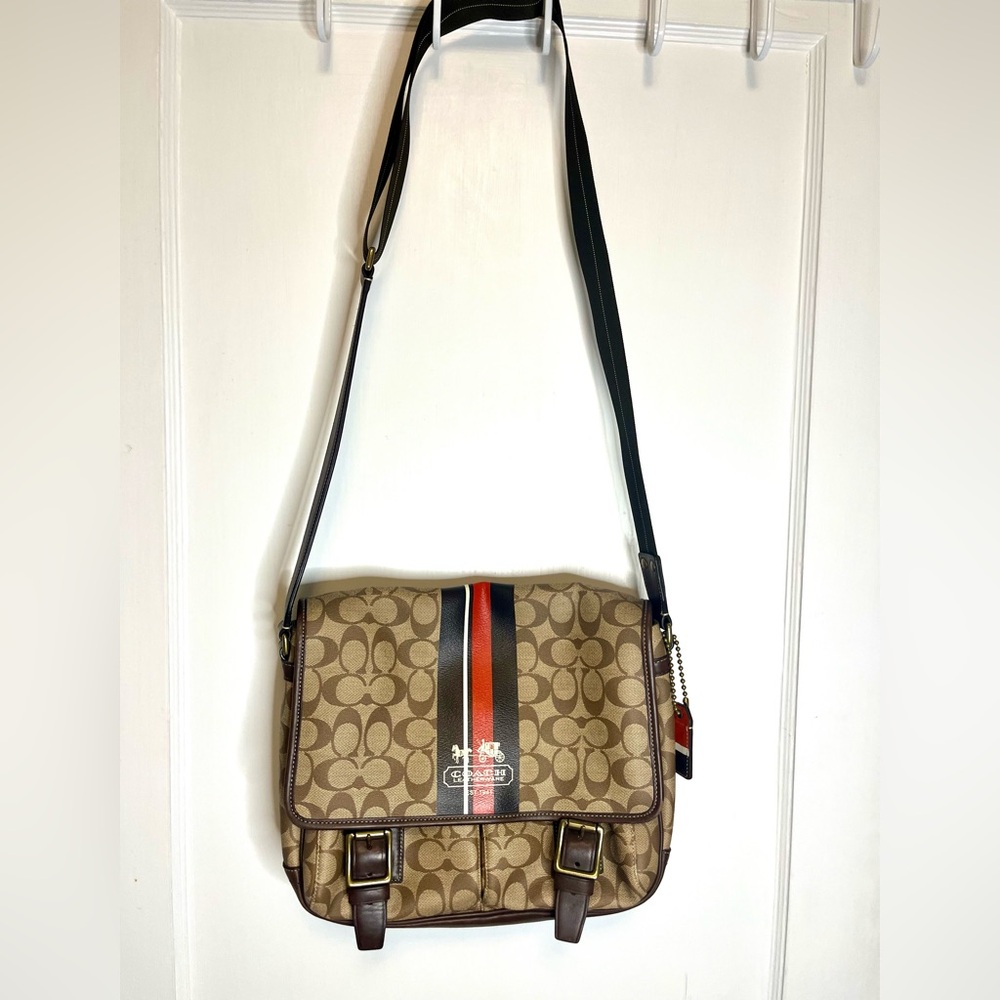 COACH Shoulder Bag Heritage Stripe Signature Beige Total Pattern.. Used